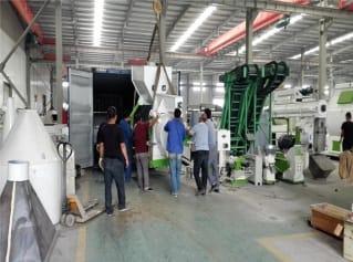 Línea de pellets de madera de 1.5 T/H al Congo