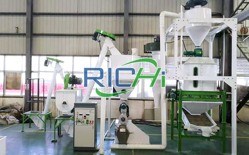 La línea de pellets de alimentación animal de 1-2T/H en Sudán