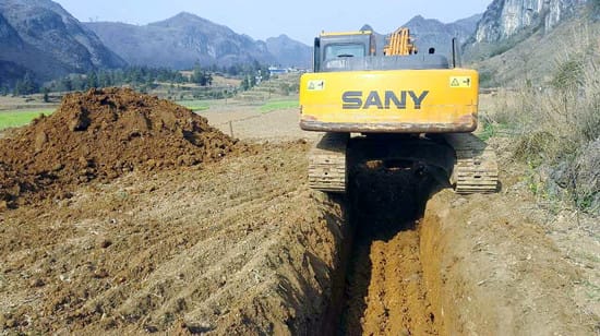 Se inició la construcción del proyecto de plantación de productos de alfalfa y procesamiento de alimentos balanceados de alfalfa en China